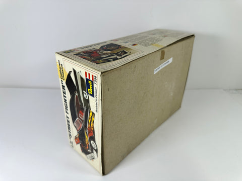 Revell 7306 Street Fighter, 1:25 Scale