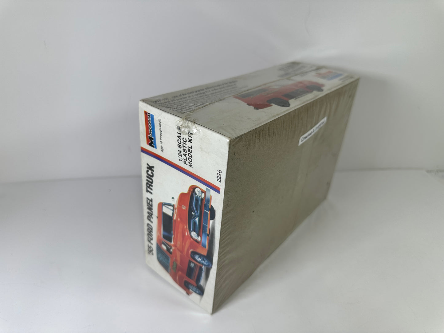 Monogram 2226 '55 Ford Panel Truck, 1:24 Scale