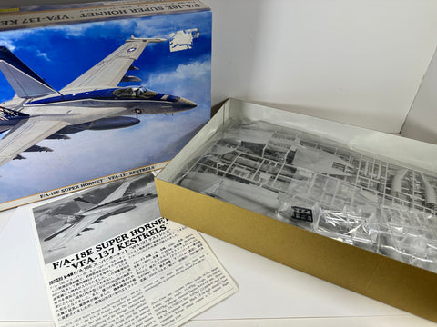 Revell 09842 F/A-18E Super Hornet 'VFA-137 Kestrels' 1:48 Scale