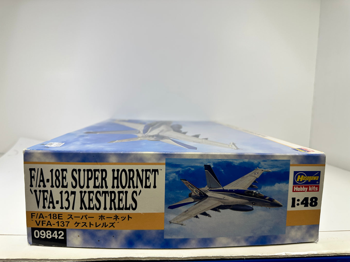 Revell 09842 F/A-18E Super Hornet 'VFA-137 Kestrels' 1:48 Scale