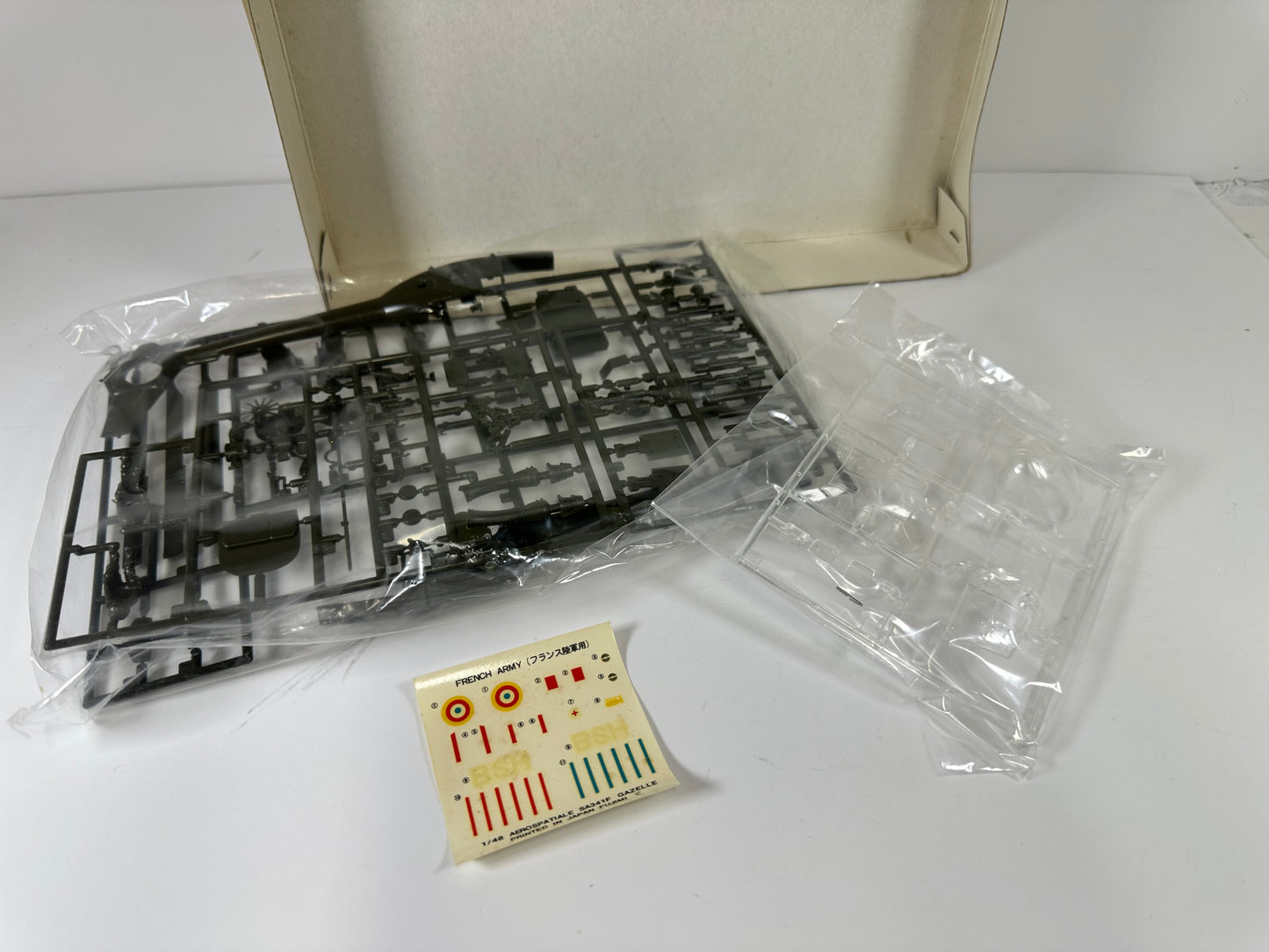 Fujimi 5A32-500 Aerospatiale SA-341F Gazelle, 1:48 Scale