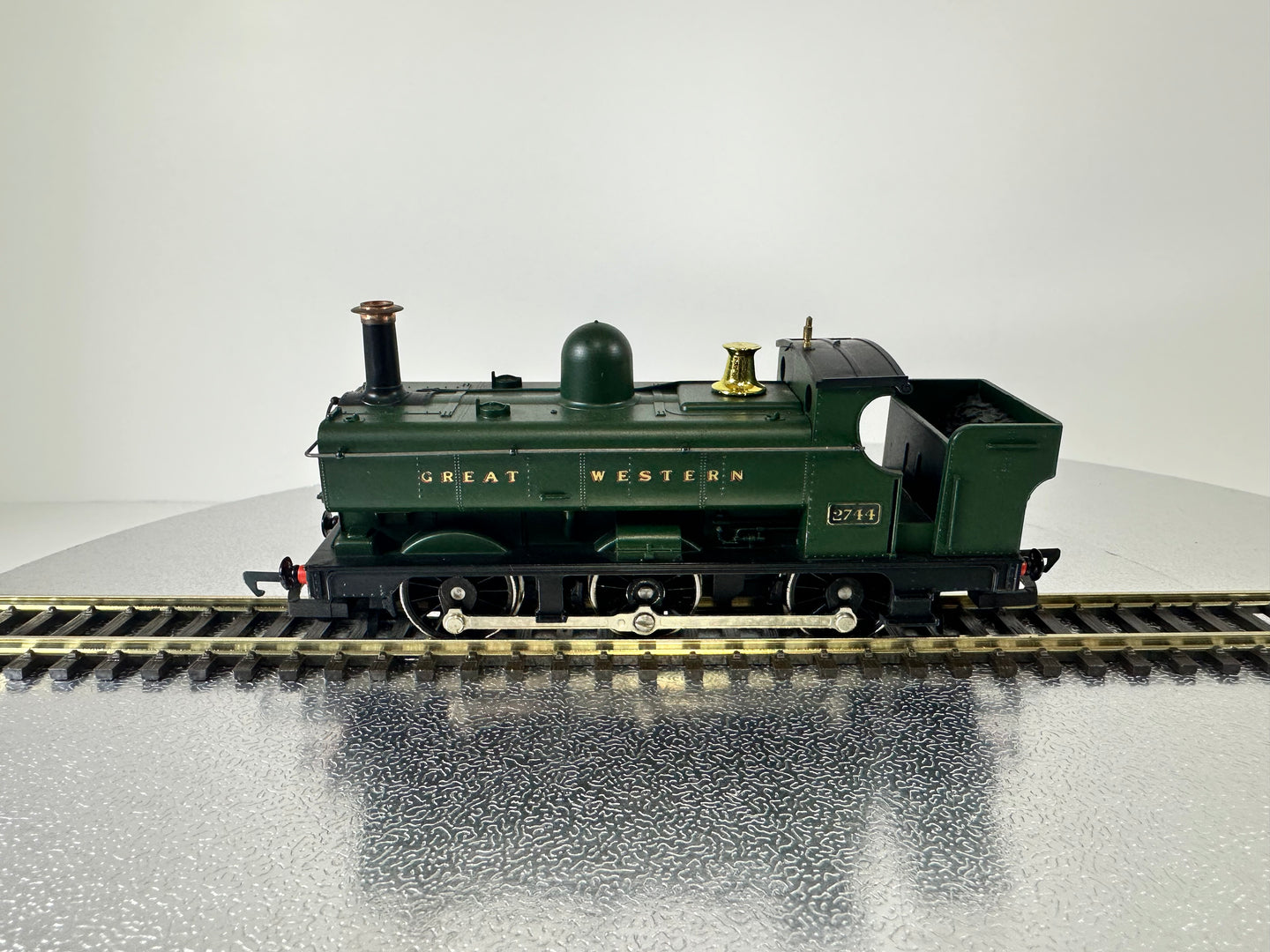 SHL2030 - Hornby - Pannier Tank (Steam) (OO)