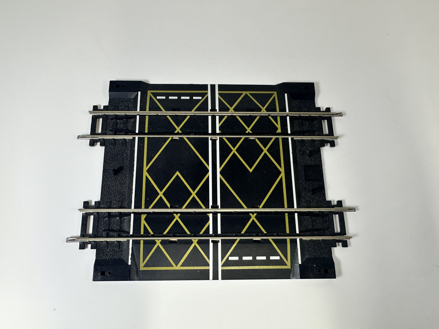 Hornby R636 Level Crossing, Double Track (OO)