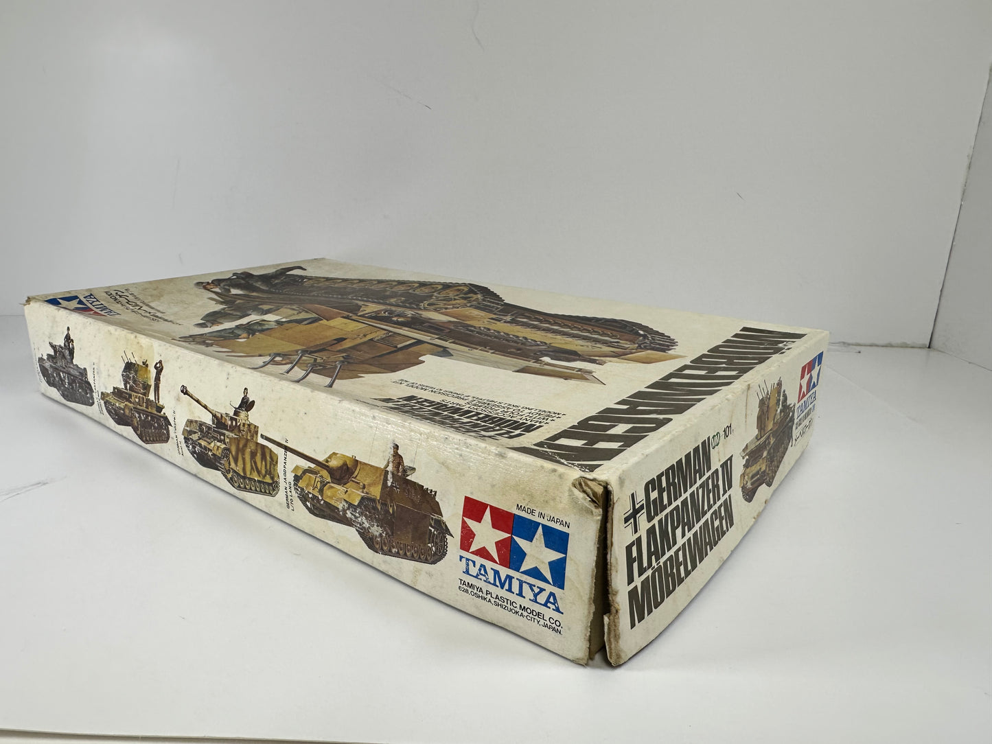 Tamiya MM201 German Flakpanzer IV Mobelwagen, 1:35 Scale