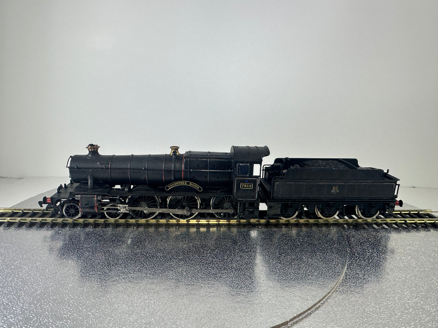 SHL2037 - Mainline - 0-6-0 Manor, DCC Fitted (Steam) (OO)