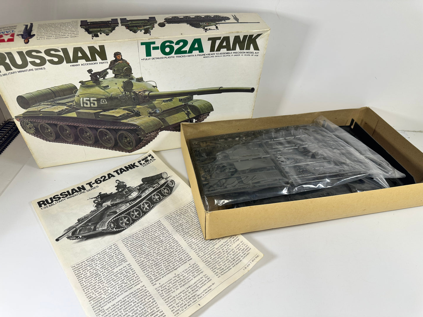 Tamiya MM208 Russian T-62A Tank, 1:35 Scale