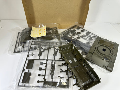 Tamiya MM155 U.S.Tank M41 Walker Bulldog, 1:35 Scale