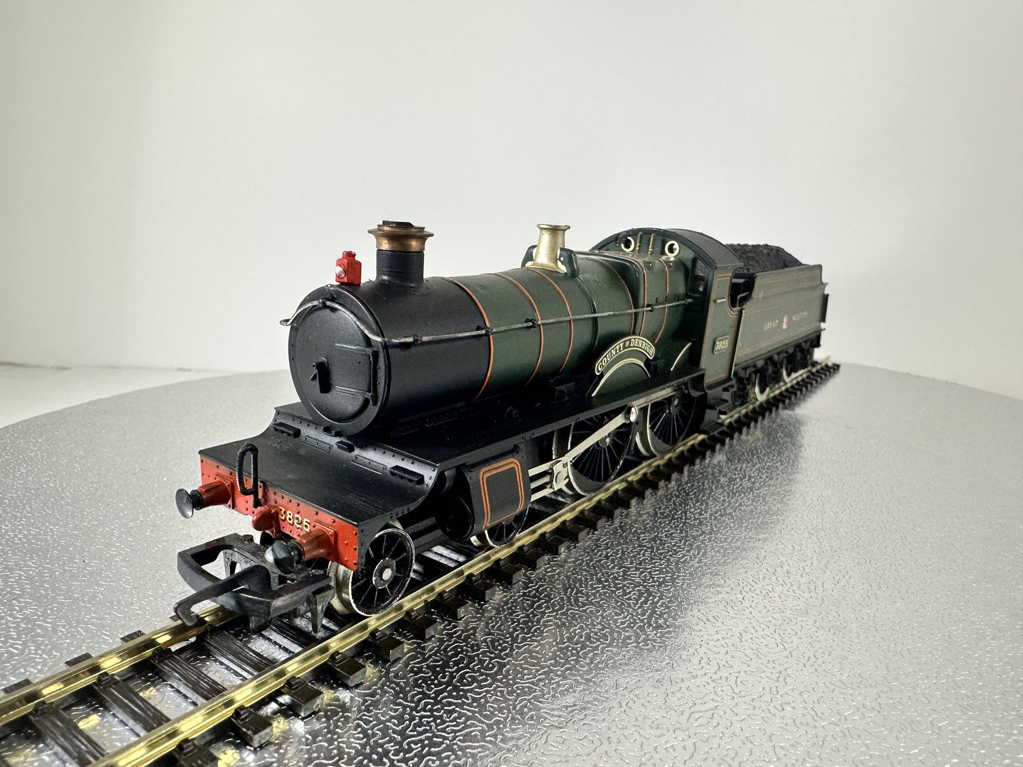 SHL2039 - Hornby - County Class 'Denbigh' (Steam) (OO)