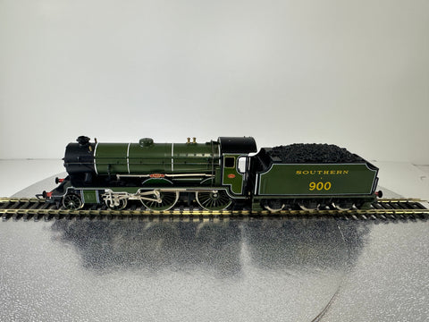SHL2040 - Hornby - SR School Class 'Eton' (Steam) (OO)