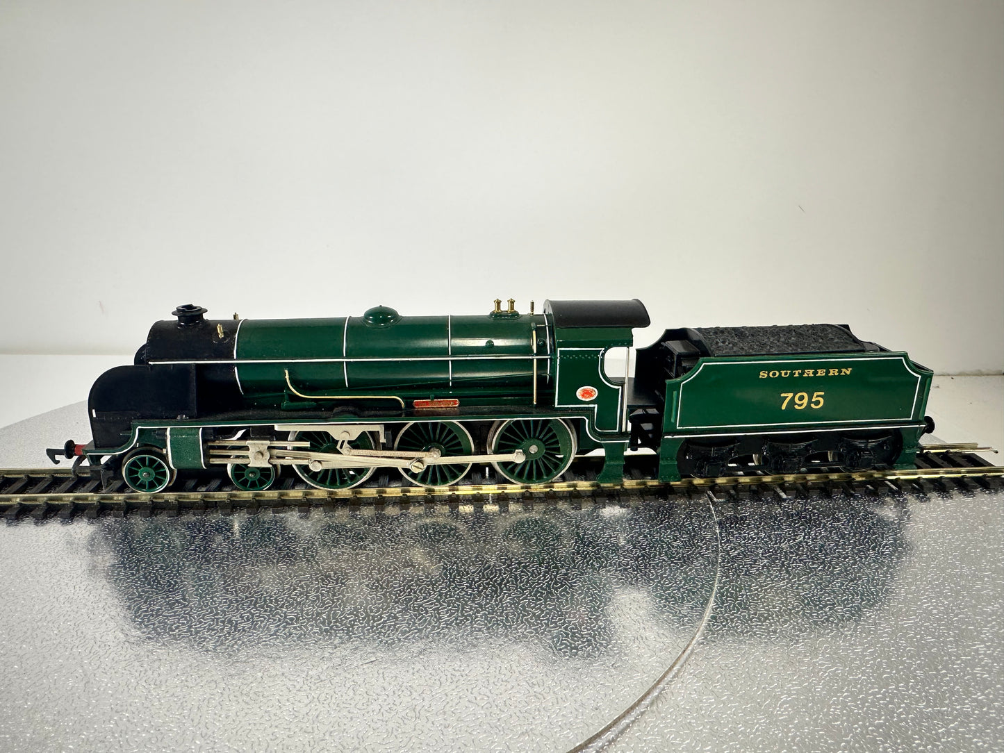 SHL2048 - Hornby 'Sir Dinadan' (Steam) (OO)