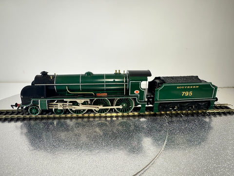 SHL2048 - Hornby 'Sir Dinadan' (Steam) (OO)