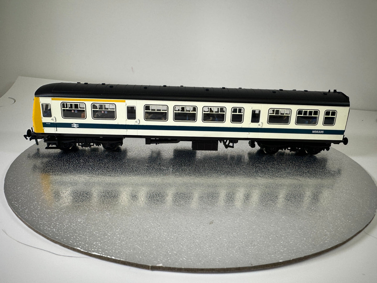 SHL2053 - 32-289 - Class 101 DMU BR Refurbished White & Blue (OO/HO)