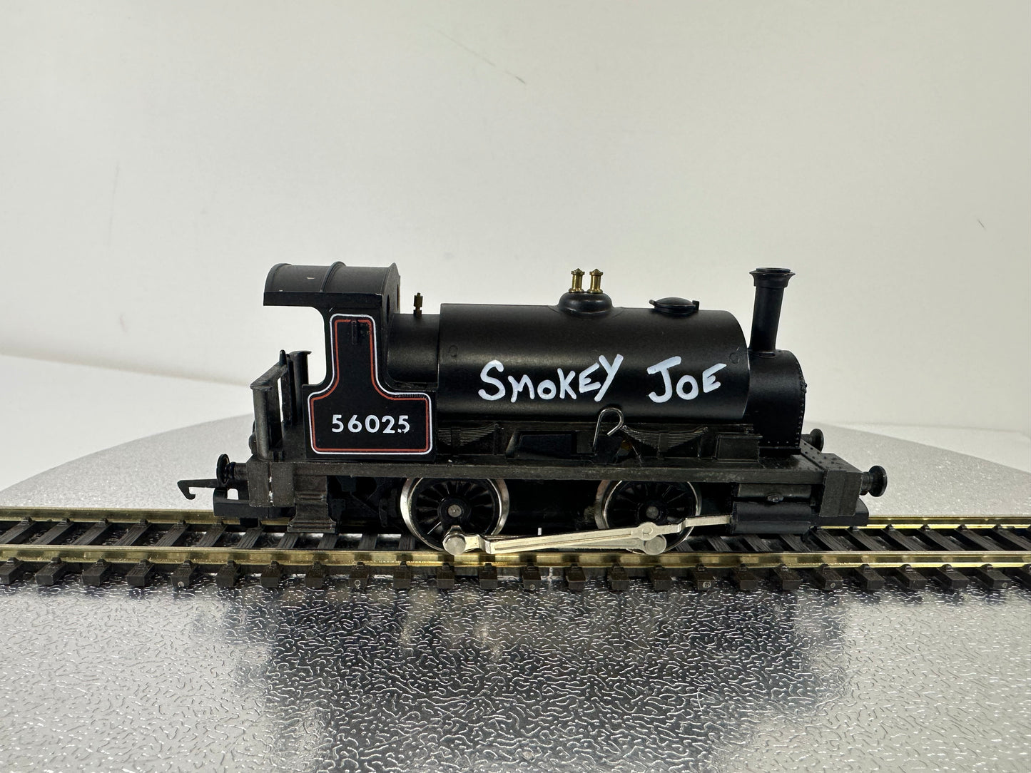 Hornby R782 'Smokey Joe' 0-4-0ST '56025 Steam Loco (OO)