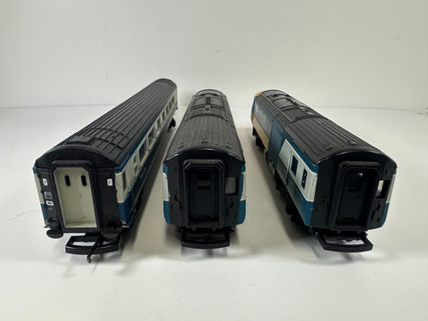 Hornby R332 Class 43 & Mk3 Coaches '43010' & '43011' (OO)