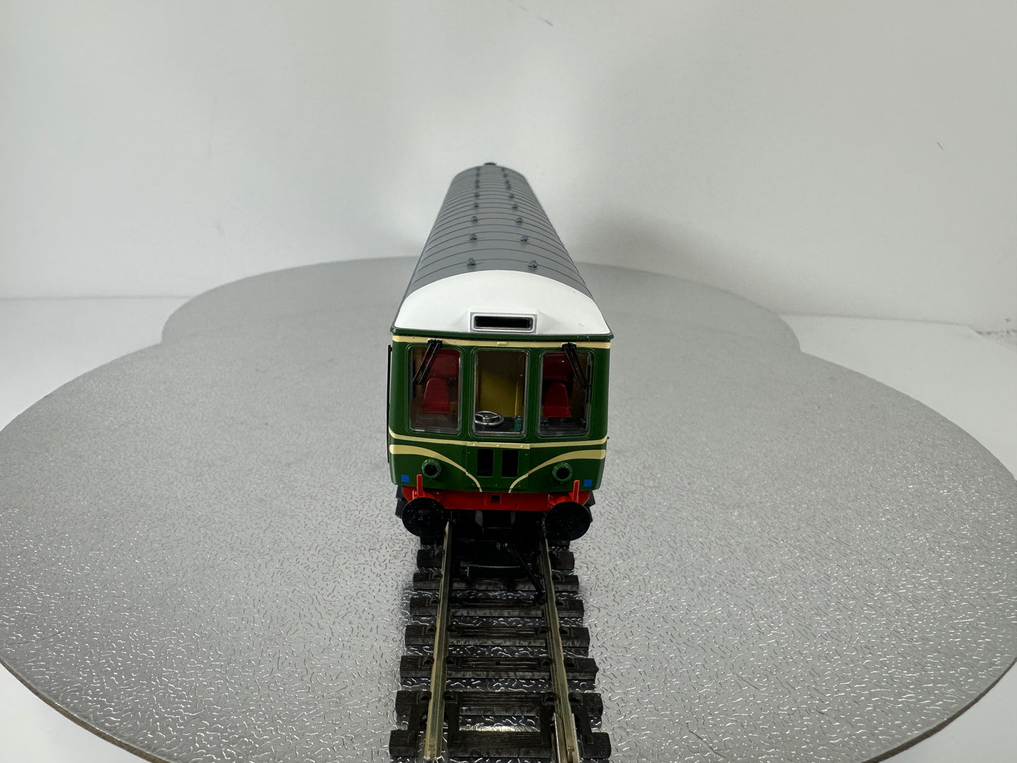 Dapol 4D-015-008 Class 122 '55018' Green Speed Whiskers (OO)