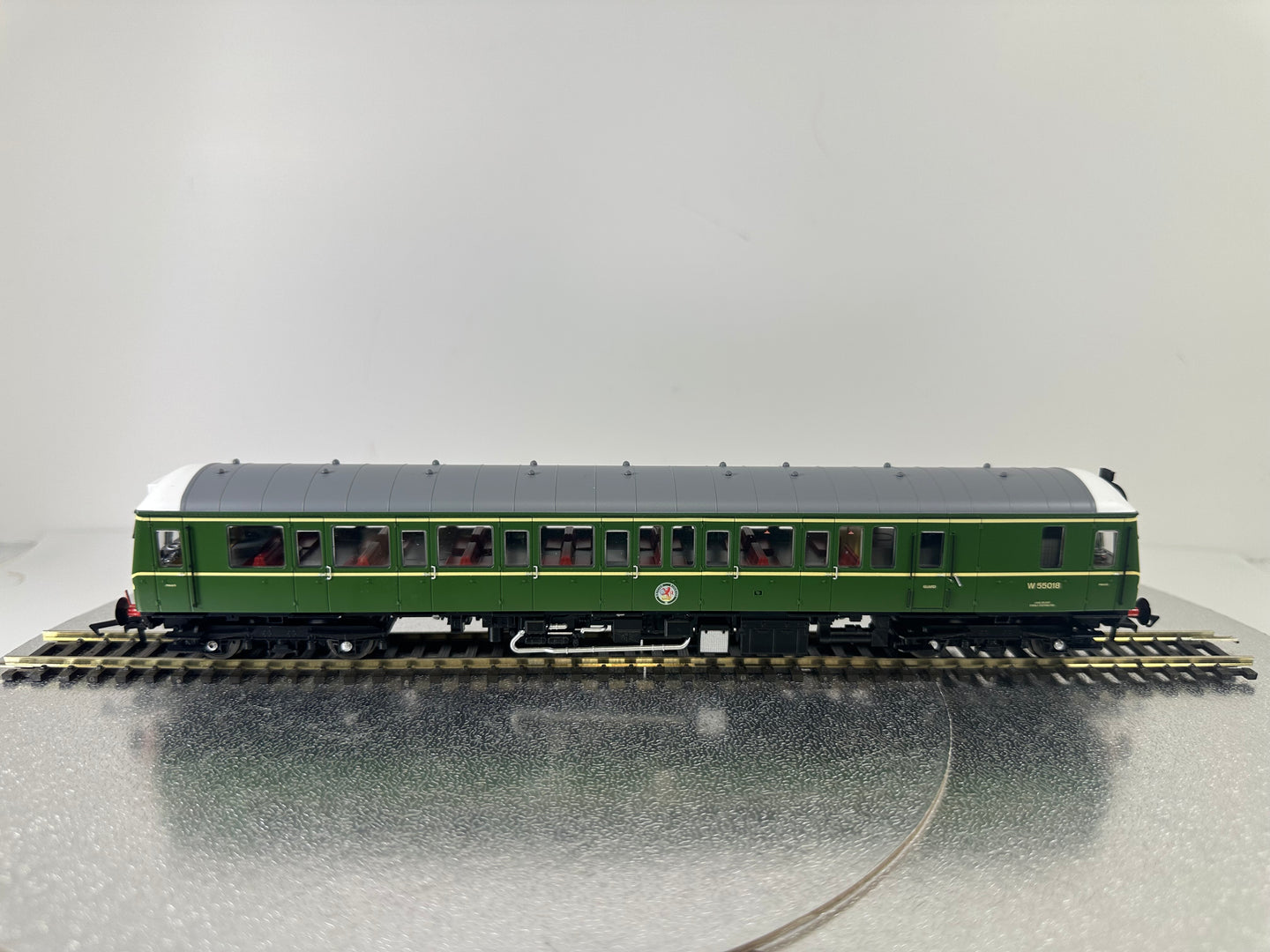 Dapol 4D-015-008 Class 122 '55018' Green Speed Whiskers (OO)