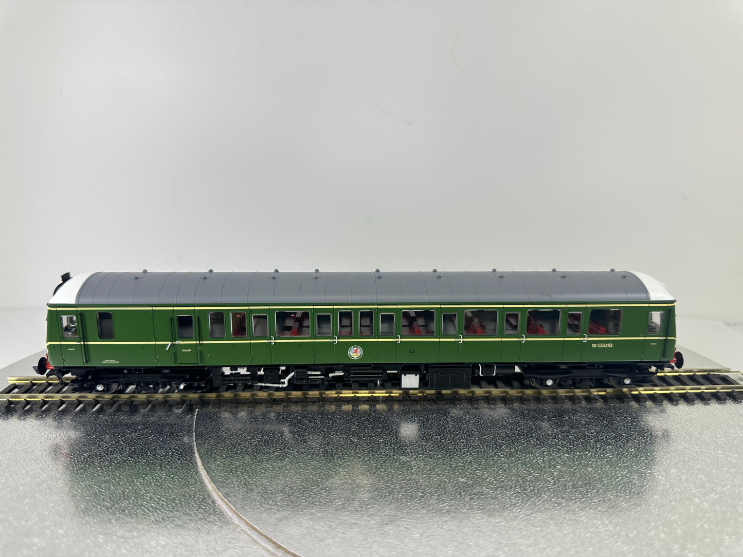 Dapol 4D-015-008 Class 122 '55018' Green Speed Whiskers (OO)