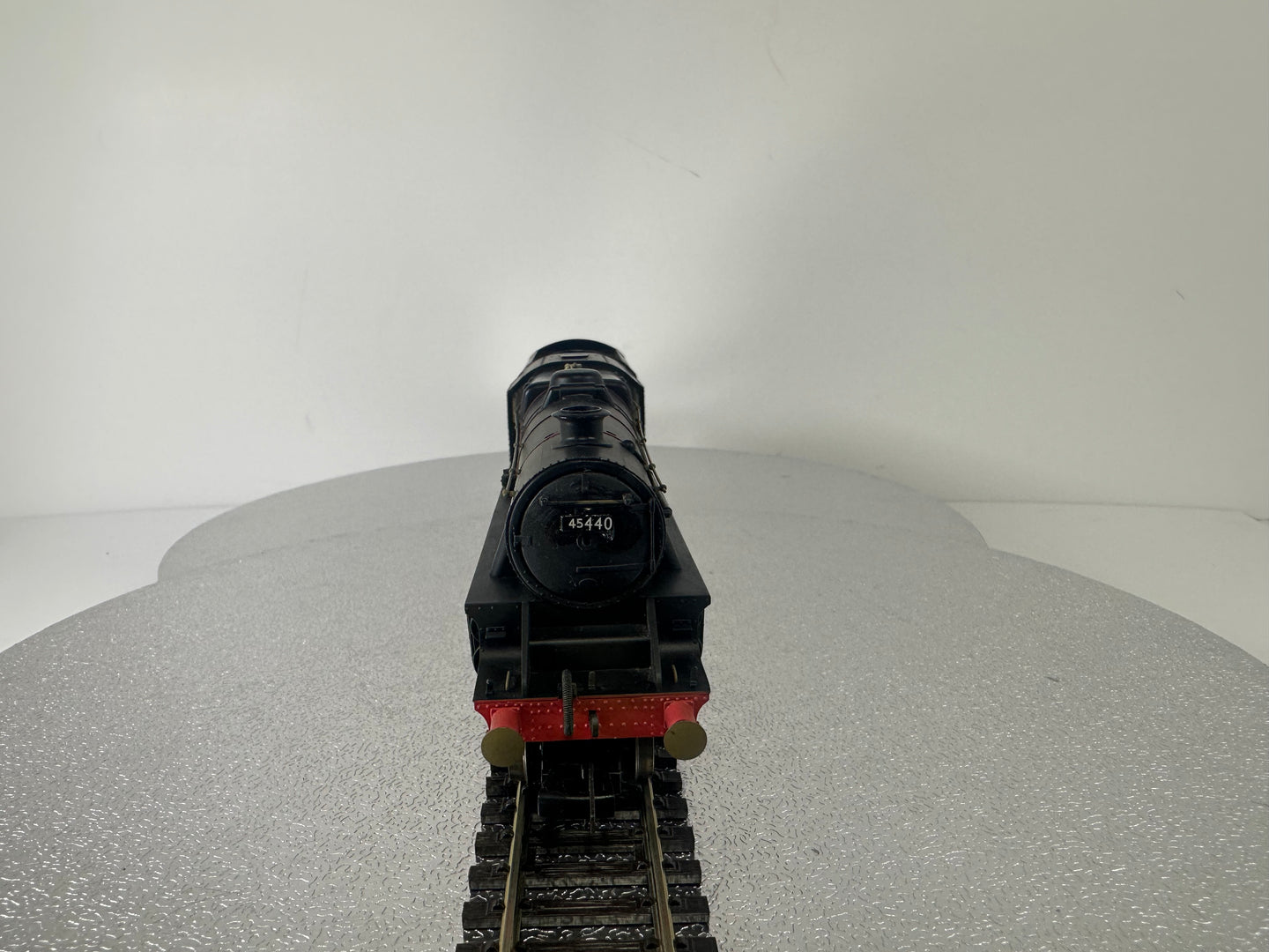 Hornby R2450 Class 5MT '45440' Steam Loco (Weathered) OO