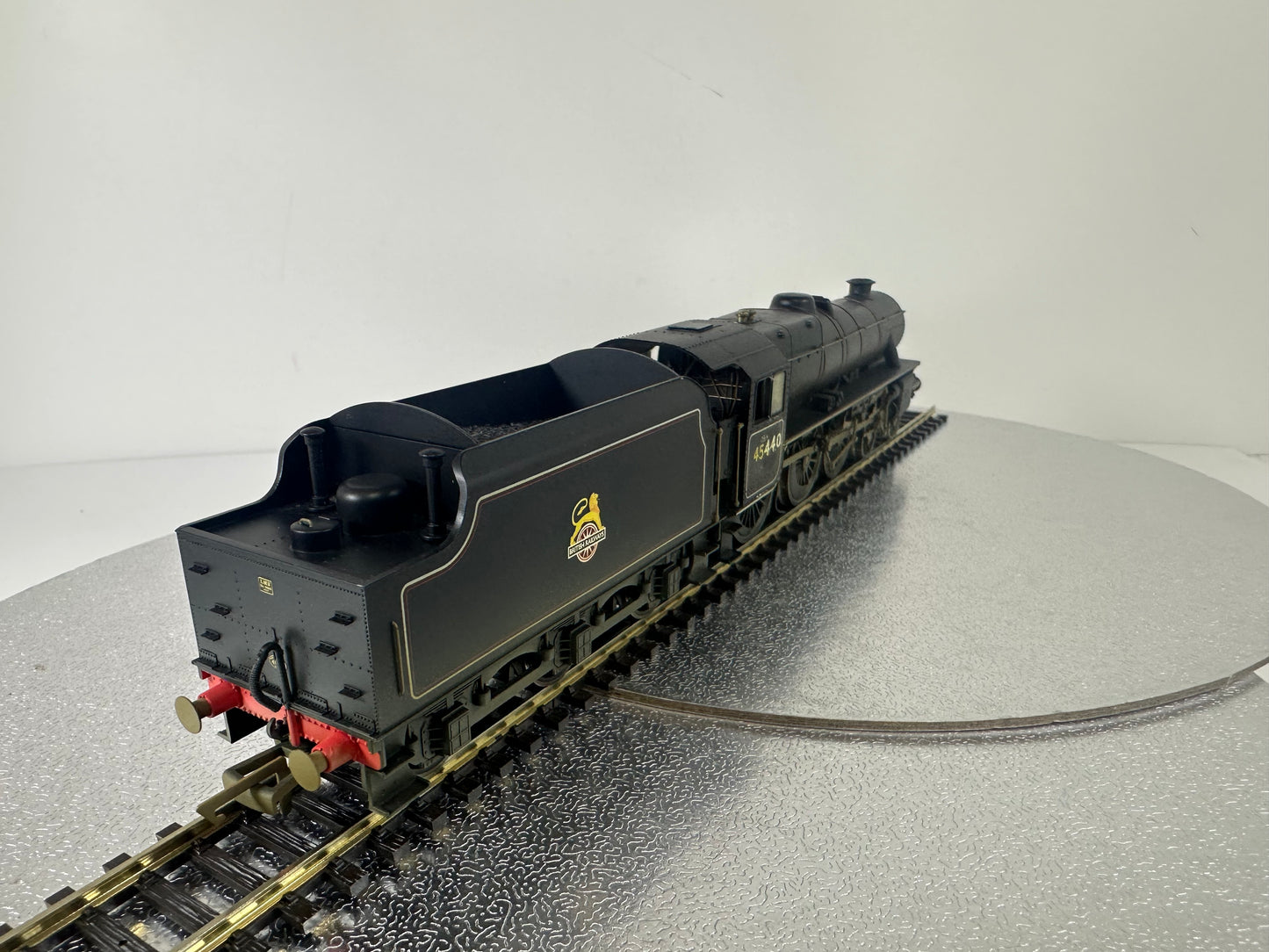 Hornby R2450 Class 5MT '45440' Steam Loco (Weathered) OO