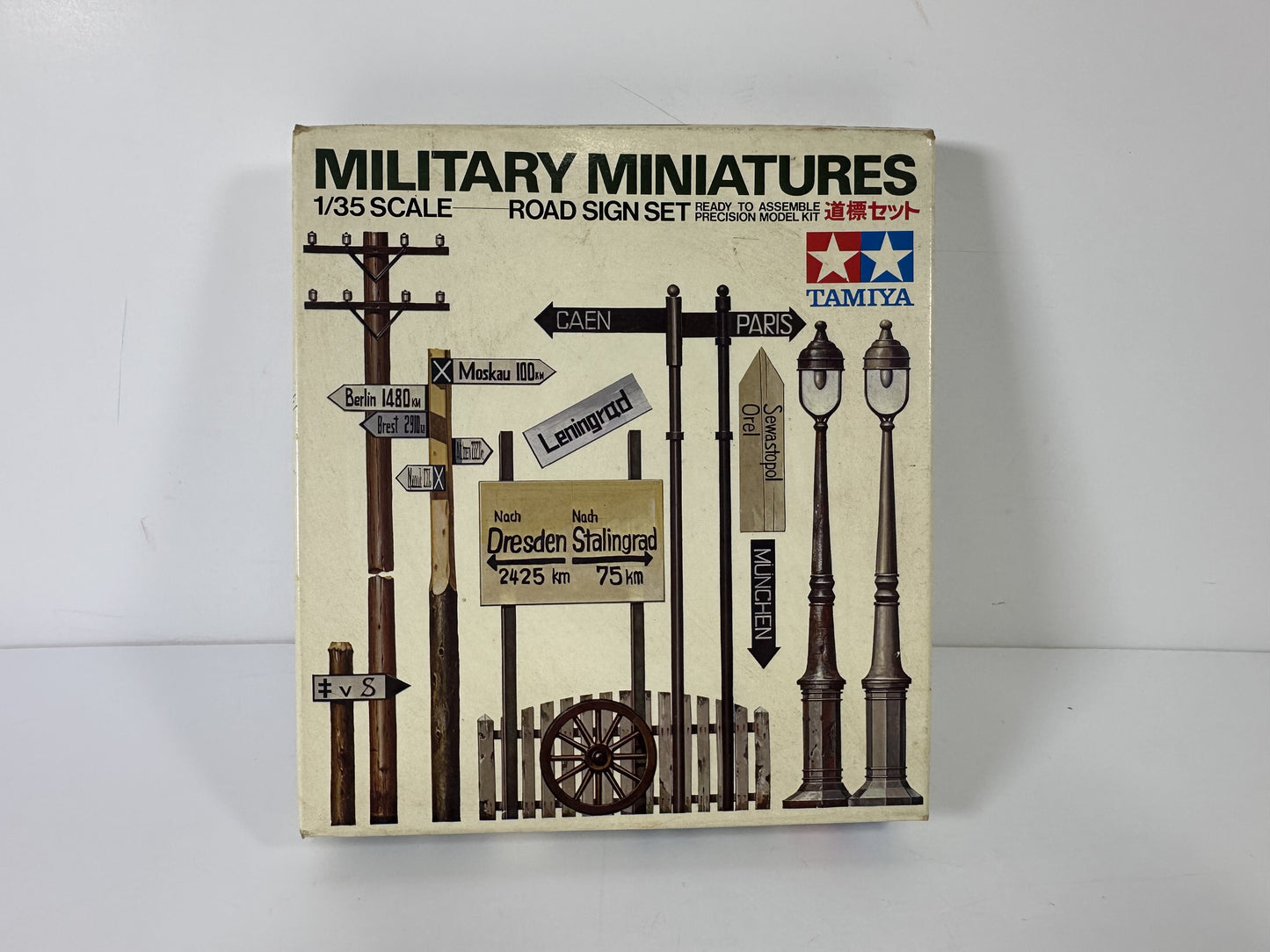 Tamiya MM167 Military Miniatures Road Sign Set, 1:35 Scale
