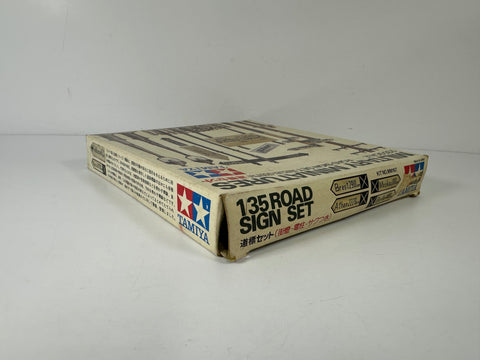 Tamiya MM167 Military Miniatures Road Sign Set, 1:35 Scale
