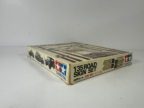 Tamiya MM167 Military Miniatures Road Sign Set, 1:35 Scale