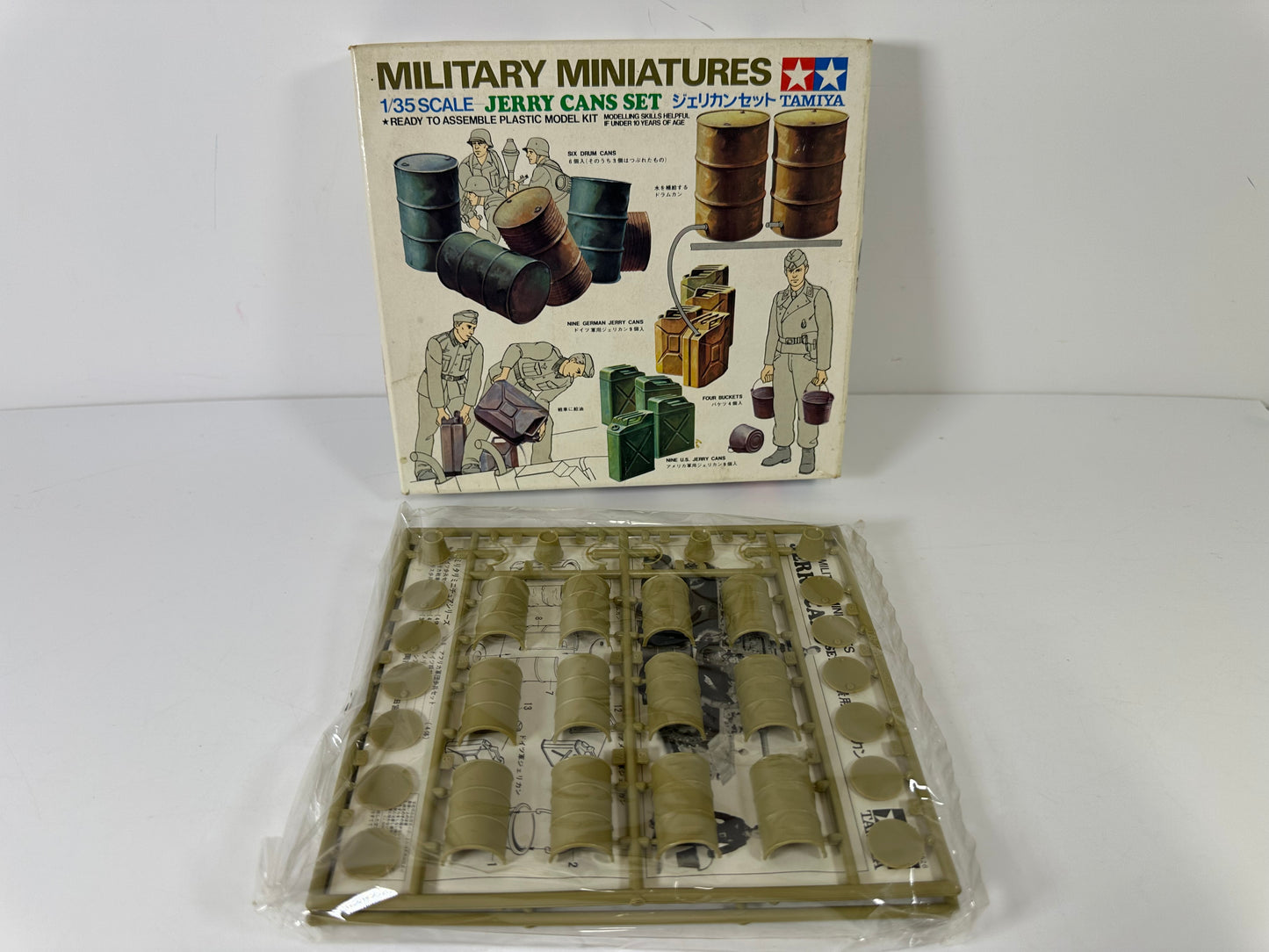 Tamiya 3526 Military Miniatures Jerry Cans Set, 1:35 Scale