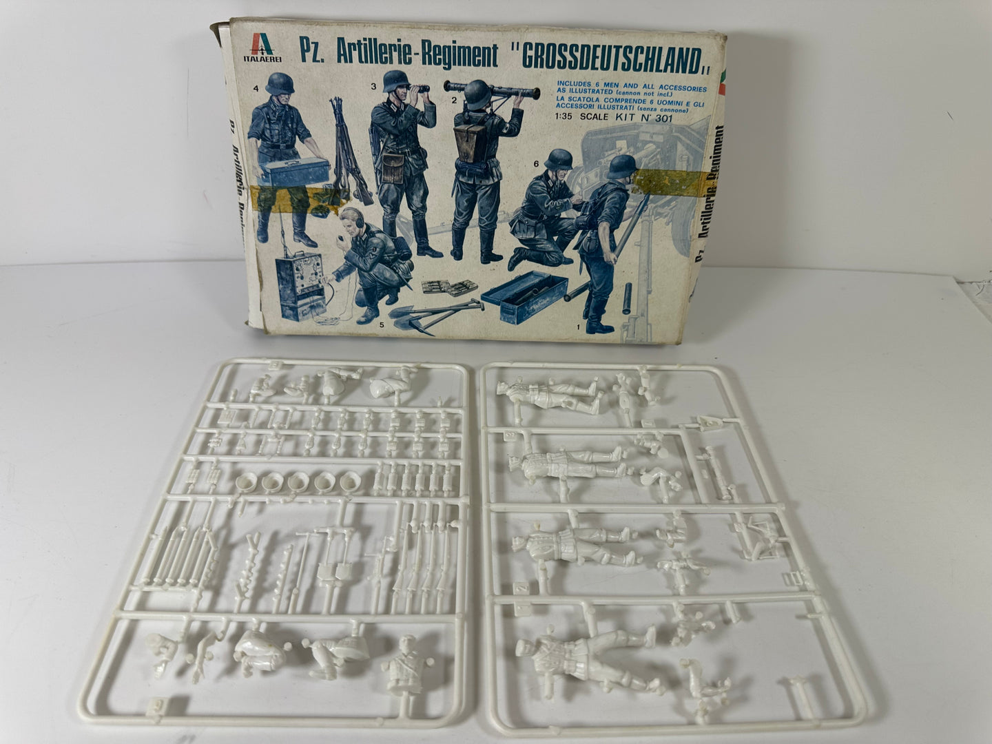 Italaerei No.301 Artillery Regiment 'Great Germany' 1:35 Scale
