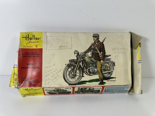 Heller 177 French Motorcycle, 1:35 Scale