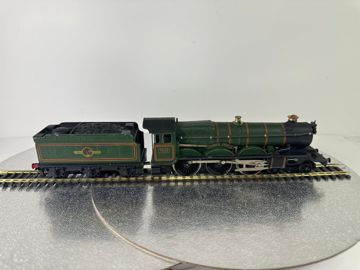 Hornby Dublo 2220 'Denbigh Castle' Locomotive & Tender '7032' Steam Loco (OO)