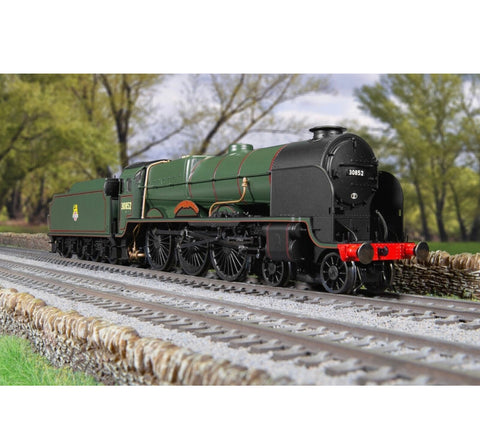 Hornby R3732 BR (Early) Lord Nelson Class '30852' 4-6-0 'Sir Walter Raleigh' Era 5 (OO)
