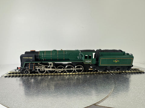 Hornby 'Evening Star' Locomotive & Tender '92220' Steam Loco (OO)