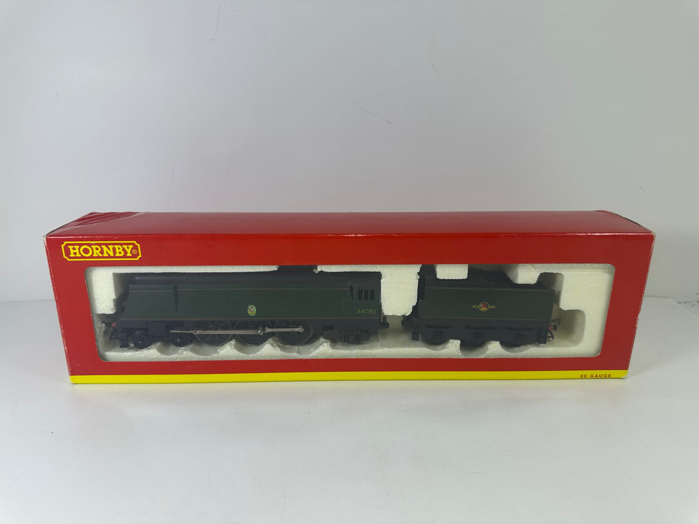 Hornby R356 British Railways '34051' Steam Loco (OO)