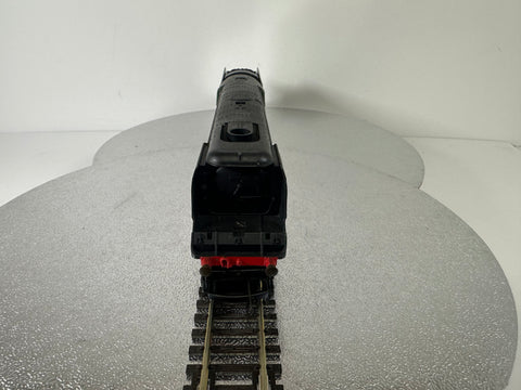 Hornby R356 British Railways '34051' Steam Loco (OO)
