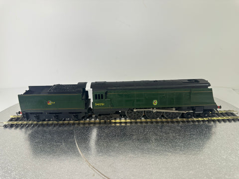 Hornby R356 British Railways '34051' Steam Loco (OO)