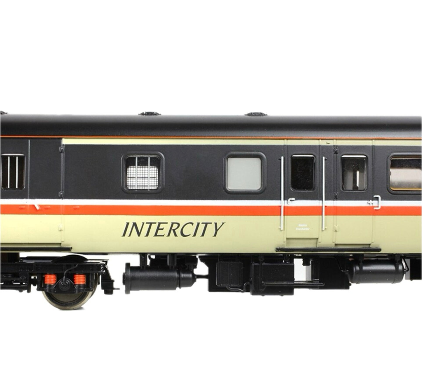 Bachmann 39-735ADC BR Mk2F DBSO (Refurb.) Driving Brake Sec. Open BR InterCity (Swallow) (OO)