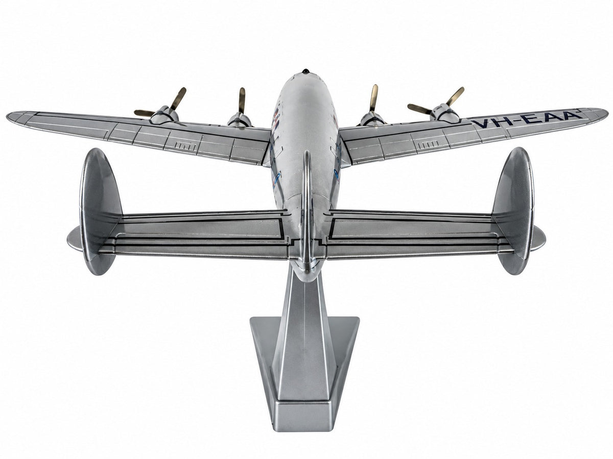 Lockheed Constellation - Qantas, 1:144 Scale. 47502