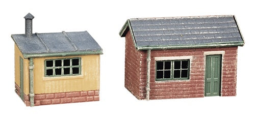 237 2 Lineside Huts (1 brick, 1 wood)