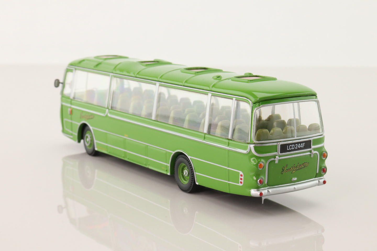 OM42408 - Leyland Leopard/Panorama I - Southdown Motor Services Ltd