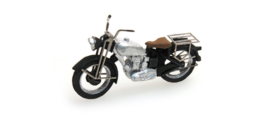 387.05-SR - German Motorcycle Triumph Sliver