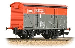 38-881  BR Vea Vanwide