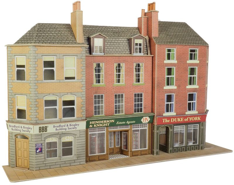 PO205 Low relief pub and shops