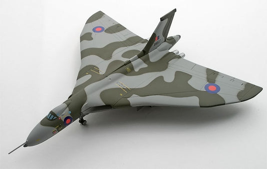 48301 Avro Vulcan B2 - RAF SQDN Operation "Black Buck" (the worlds largest bombing mission)