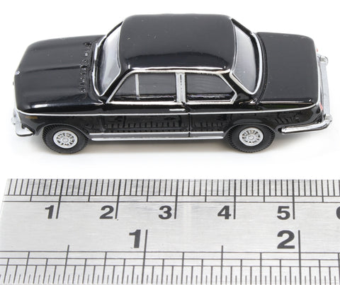 76BM02004 - BMW 2002 Black