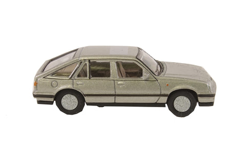 76CAV001 - Vauxhall Cavalier, Champagne Platinum