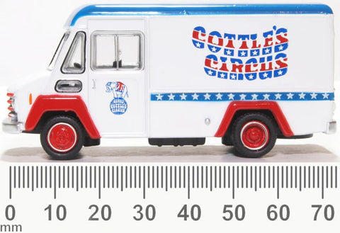 76CWT008 - Commer Walk Thru Van 'Gerry Cottle's Circus'