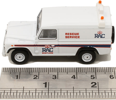 76DEF015 - Land Rover Defender LWB JCB