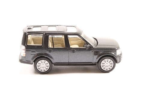 76DIS004 Land Rover Discovery 4 Baltic Bus