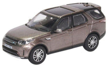 Load image into Gallery viewer, 76DIS5001 - Land Rover Discovery 5 HSE LUX Silicon Silver
