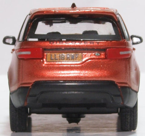 76DIS5004 Land Rover Discovery 5 Namib Orange